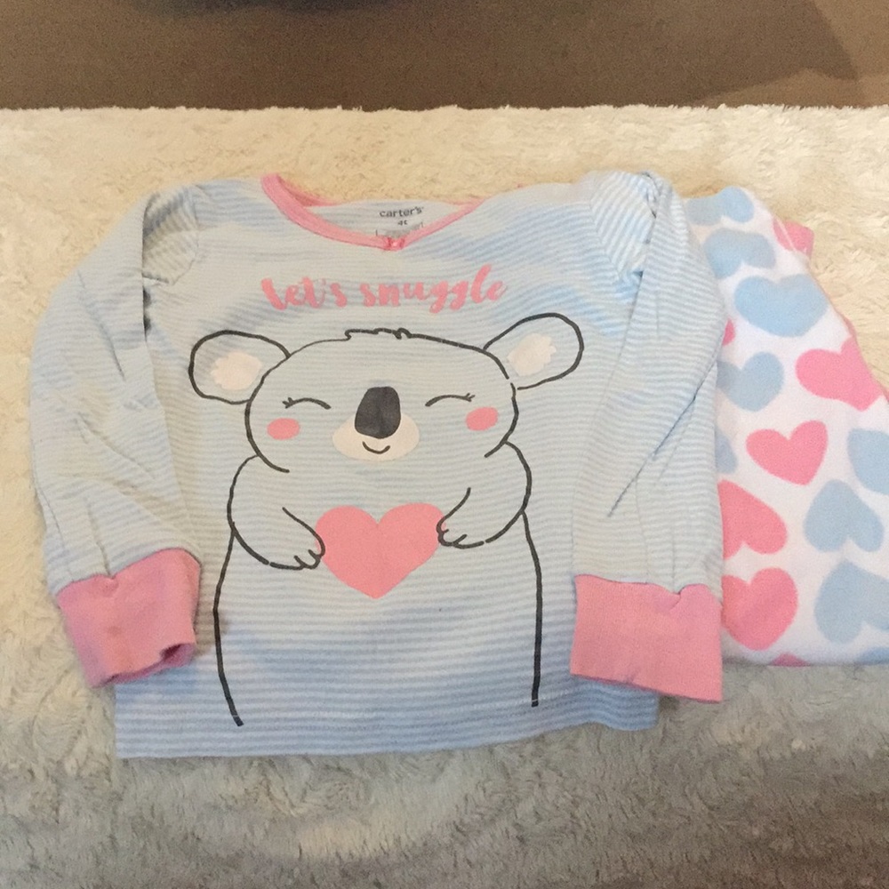 4T Carters Pajama Set